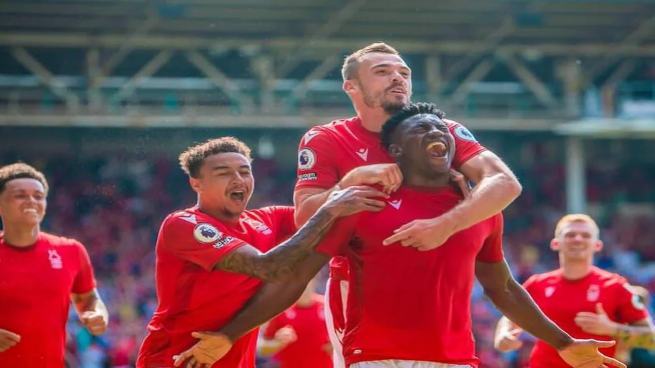 مواجهة قوية.. فوز فورست بركلة جزاء جيبس-وايت في صراع الهبوط الإنجليزي